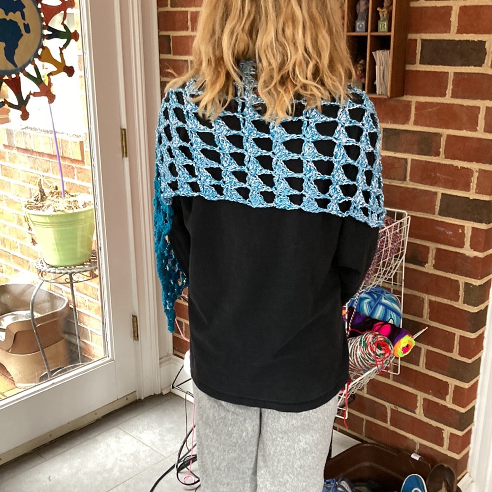 Summer Shawl - Picture 3 of 4